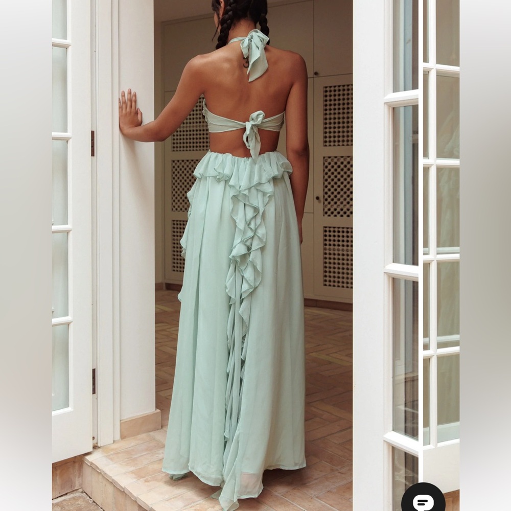 Selfie Leslie Santiago Cut-Out Ruffle Maxi Dress Sage Large - Picture 4 of 8
